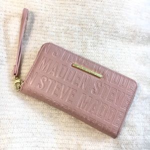 **PRICE DROP*** Steve Madden Zip Around Wallet